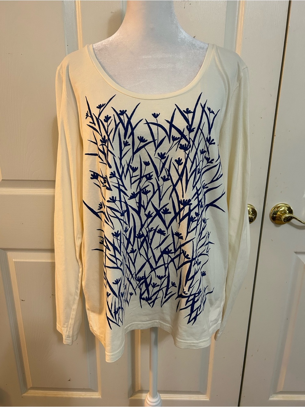 Liz Claiborne long sleeve tee, XL